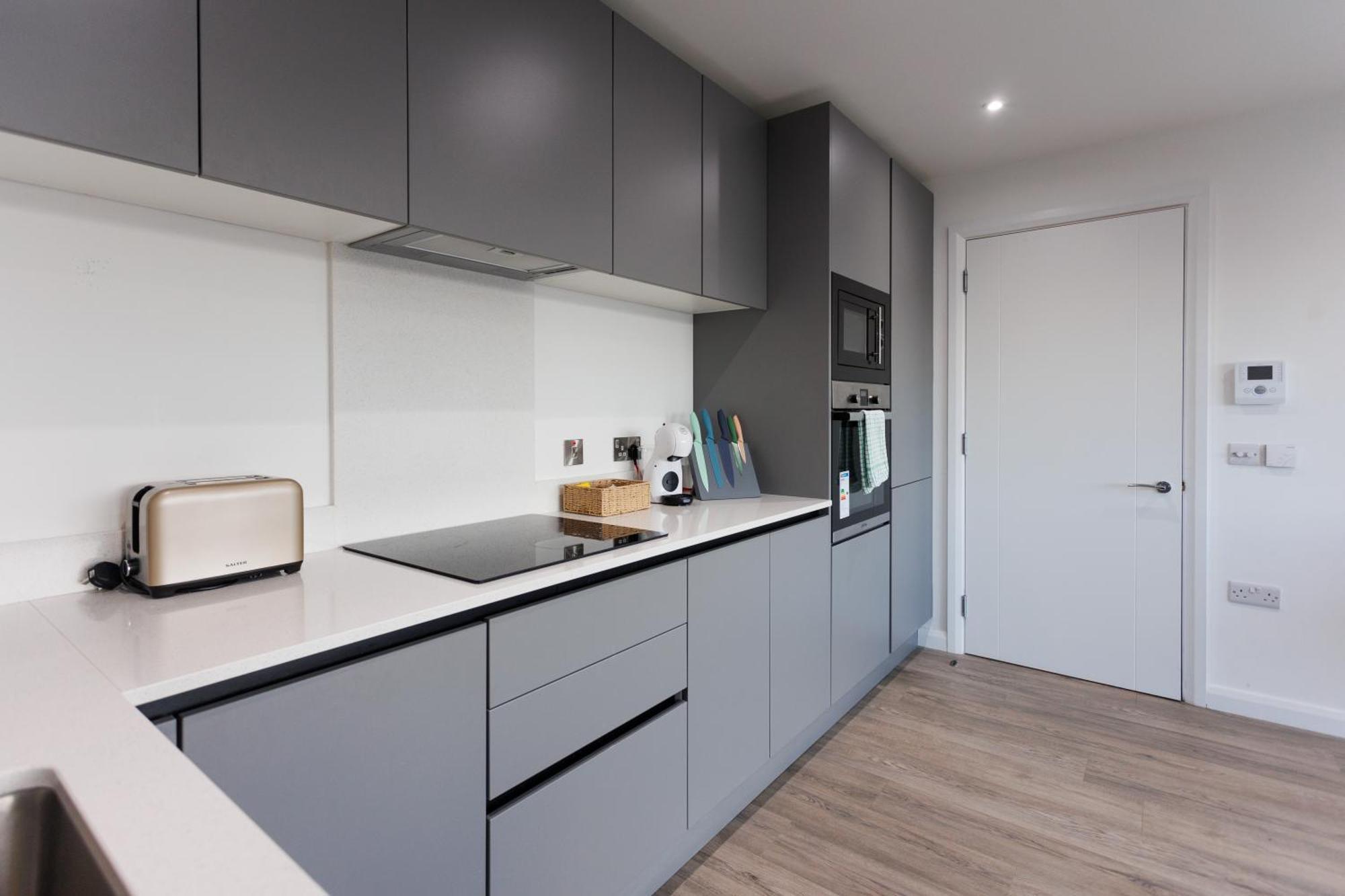 Charming 2b Heart Of Apartment