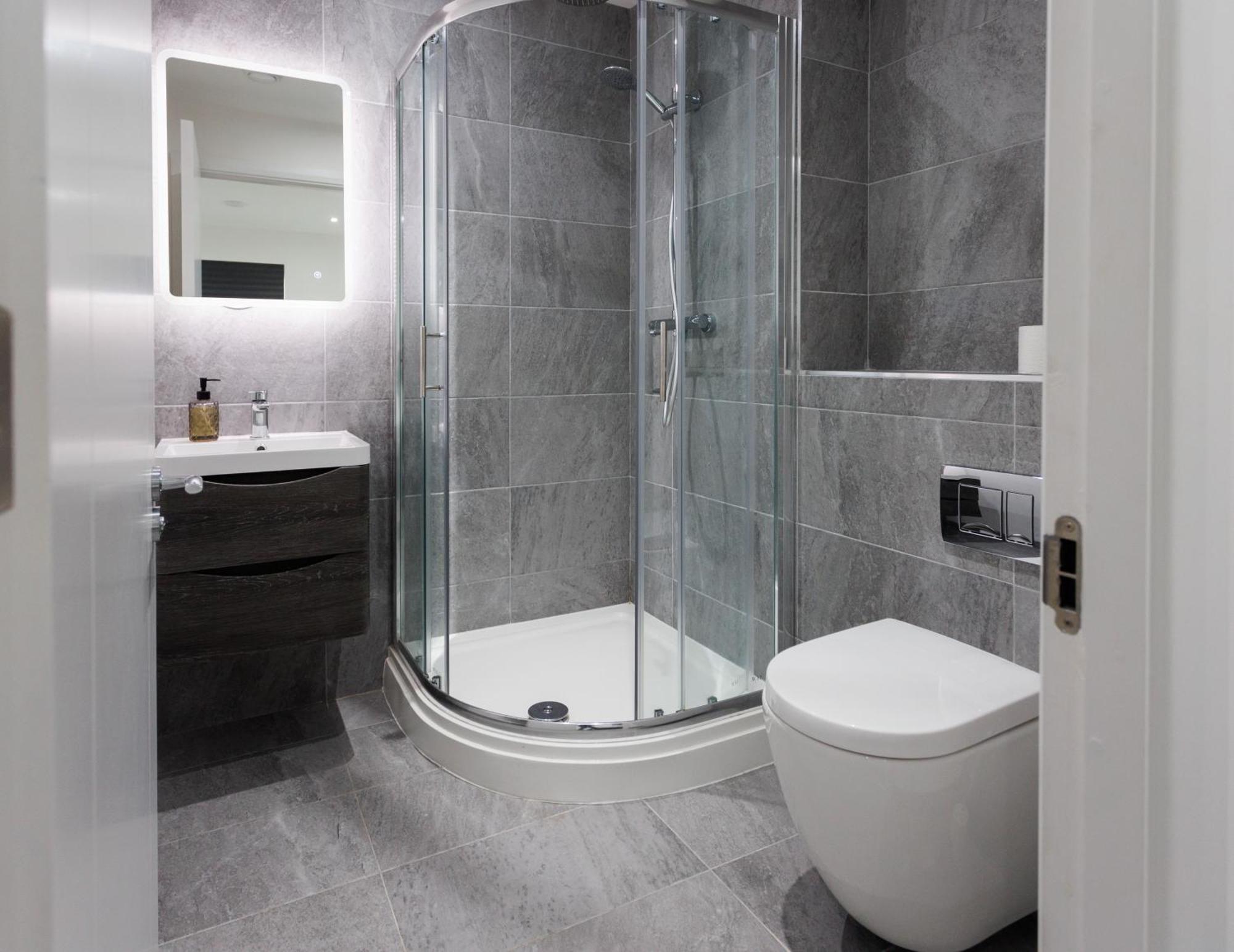 Charming 2b Heart Of Apartment Belfast
